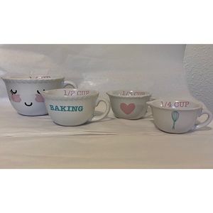 Cute measuring cup set